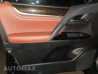 2021 Lexus LX 570 Three-Row - miniatura 9