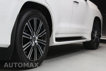 2021 Lexus LX 570 Two-Row – miniatura 21