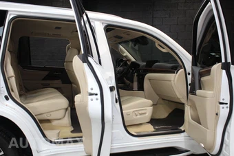 2021 Lexus LX 570 Two-Row – miniatura 31