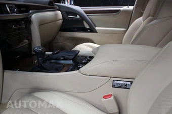 2021 Lexus LX 570 Two-Row – miniatura 35