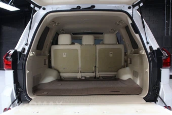2021 Lexus LX 570 Two-Row – miniatura 71