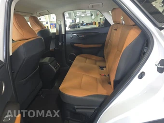 2021 Lexus NX 300 – miniatura 13