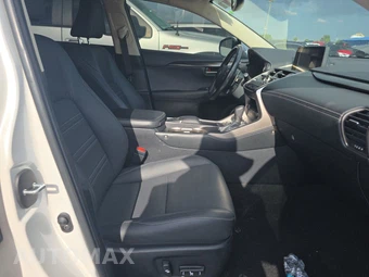 2021 Lexus NX 300 – miniatura 8