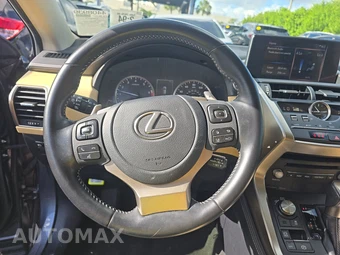 2021 Lexus NX 300 – miniatura 10