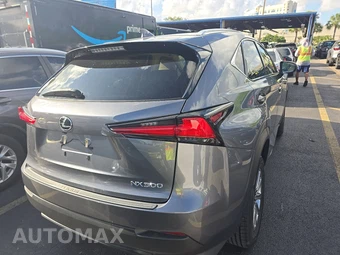 2021 Lexus NX 300 – miniatura 4