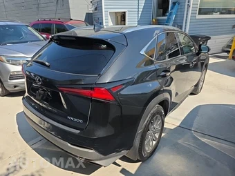2021 Lexus NX 300 – miniatura 4