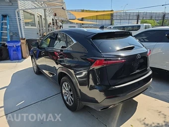 2021 Lexus NX 300 – miniatura 6