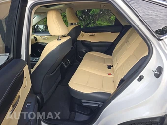 2021 Lexus NX 300 – miniatura 13