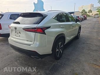 2021 Lexus NX 300 – miniatura 4