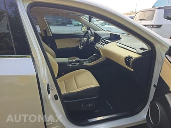 2021 Lexus NX 300 – miniatura 8