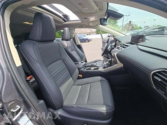 2021 Lexus NX 300 – miniatura 15