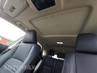 2021 Lexus NX 300 – miniatura 8