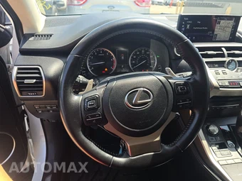 2021 Lexus NX 300 – miniatura 10