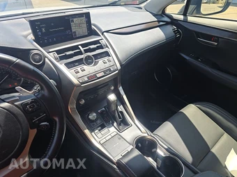 2021 Lexus NX 300 – miniatura 11