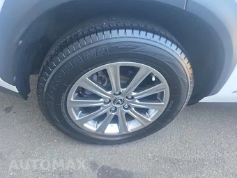 2021 Lexus NX 300h - miniatura 10