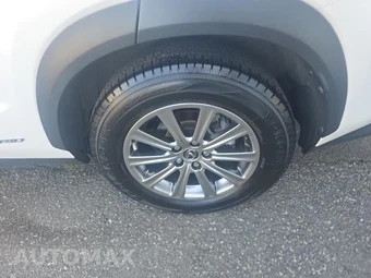 2021 Lexus NX 300h - miniatura 11