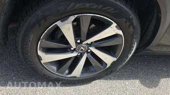 2021 Lexus NX 300h – miniatura 23