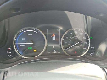 2021 Lexus NX 300h – miniatura 9