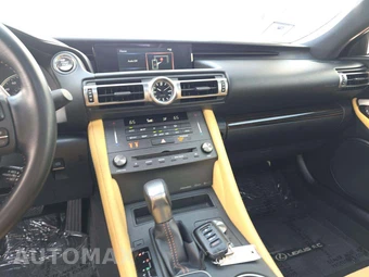 2021 Lexus RC 300 - miniatura 10