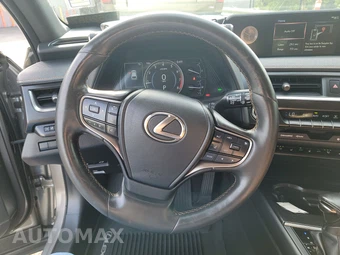 2021 Lexus UX 200 – miniatura 10