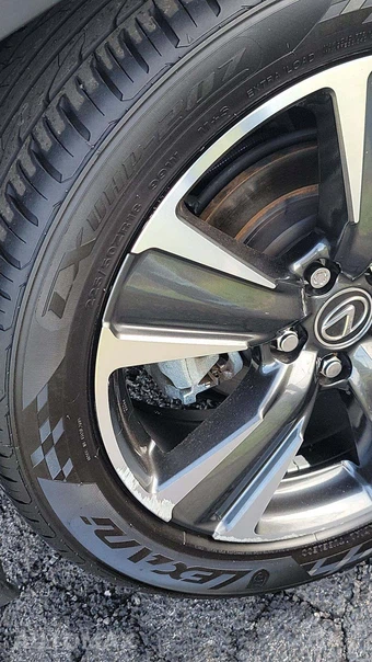 2021 Lexus UX 200 – miniatura 21