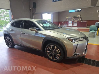 2021 Lexus UX 200 – miniatura 3