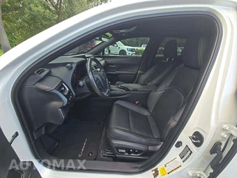2021 Lexus UX 200 - miniatura 3