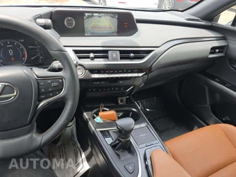 2021 Lexus UX 200 – miniatura 10