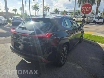 2021 Lexus UX 200 – miniatura 3