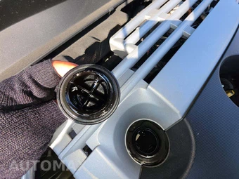 2021 Lexus UX 200 - miniatura 28