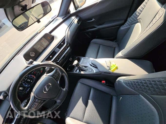 2021 Lexus UX 200 - miniatura 8