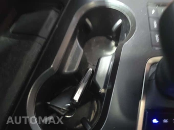 2021 Lexus UX 250h – miniatura 8