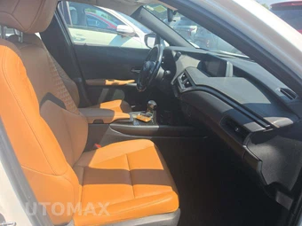 2021 Lexus UX 250h - miniatura 18
