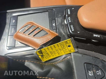 2021 Lexus UX 250h - miniatura 8