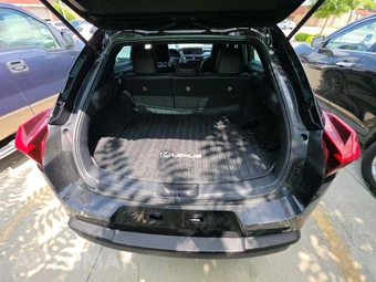 2021 Lexus UX 250h – miniatura 14