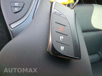 2021 Lexus UX 250h – miniatura 8