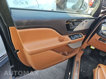 2021 Lincoln Aviator Black Label – miniatura 9