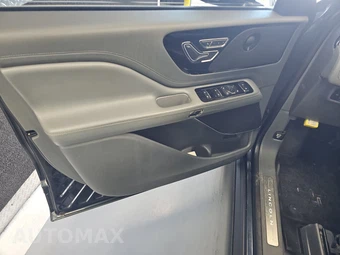 2021 Lincoln Aviator Reserve – miniatura 9