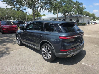 2021 Lincoln Corsair Reserve – miniatura 2