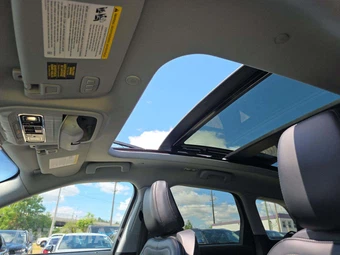 2021 Lincoln Corsair Standard - miniatura 8