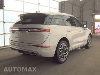 2021 Lincoln Corsair Standard – miniatura 4