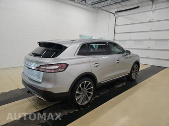 2021 Lincoln Nautilus Reserve – miniatura 4