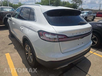 2021 Lincoln Nautilus Standard – miniatura 2