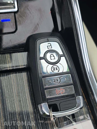 2021 Lincoln Navigator L Black Label – miniatura 8