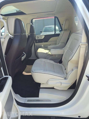 2021 Lincoln Navigator L Black Label – miniatura 10