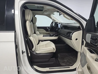 2021 Lincoln Navigator L Black Label - miniatura 8