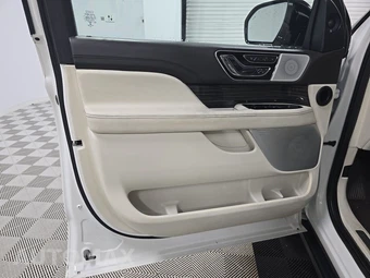 2021 Lincoln Navigator L Black Label - miniatura 9