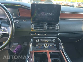 2021 Lincoln Navigator L Reserve – miniatura 17