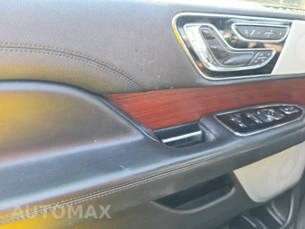 2021 Lincoln Navigator L Reserve - miniatura 9