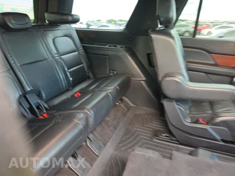 2021 Lincoln Navigator Reserve – miniatura 14